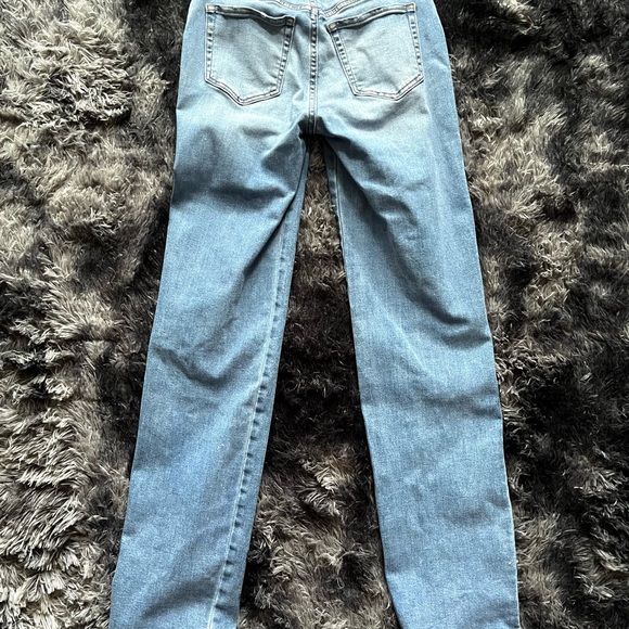 Fashion Nova Straight Leg Mid Rise Medium Blue Wash Size 3 - Picture 7 of 10